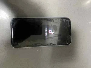 iPhone 14 Plus TIKTOK INSTALLED - Picture 1 of 6