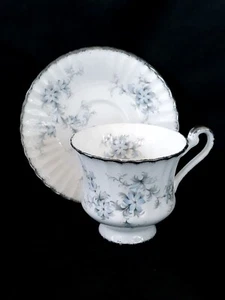 Vintage Paragon England china tea cup & saucer Bride's Choice - Picture 1 of 6