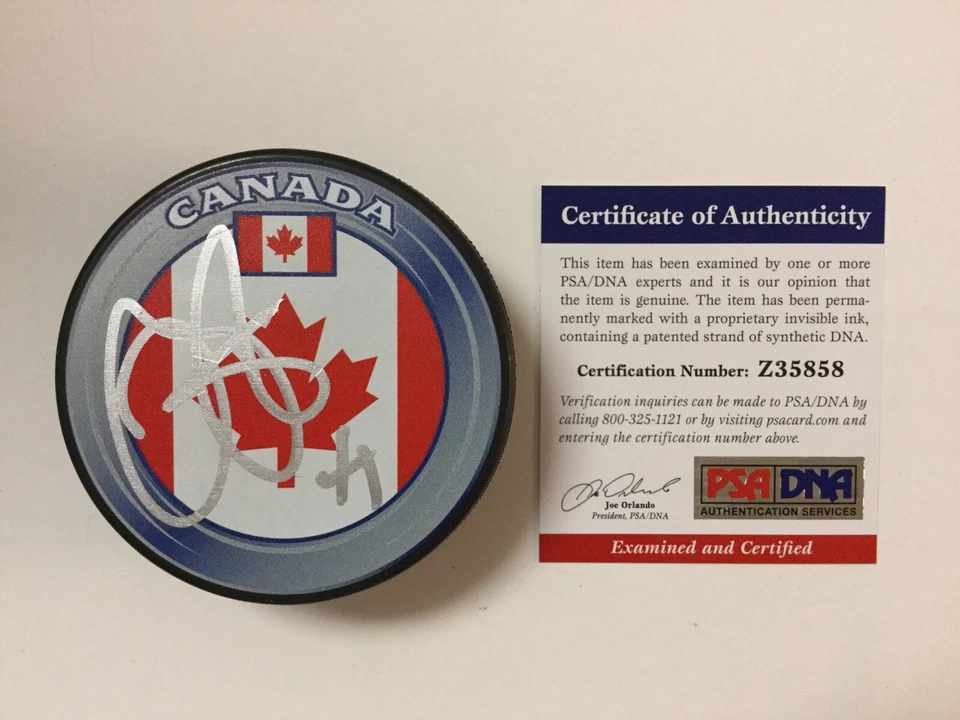 Mike Smith Signed Autographed Team Canada Hockey Puck PSA DNA COA Go Flames b - Image 1 of 3