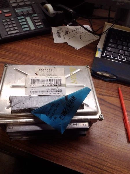 Электронный модуль управления двигателем ECM 3,8 л VIN K подходит для 99-00 BONNEVILLE 108364 - Изображение 1 из 3