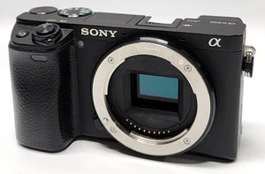 Sony Alpha A6400 Mirrorless Digital Camera Body Only for Parts - Picture 1 of 9
