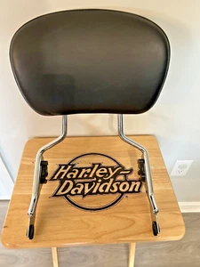 Used Harley-Davidson Standard Height Detachable Sissy Bar Upright & Pad 52627-09 - Picture 1 of 8