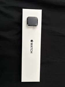 Apple Watch SE 44mm Silver Aluminum - Zdjęcie 1 z 1