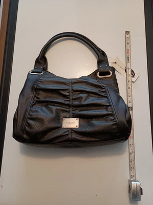 Nine West твердого черной кожи средний - большой Дамская сумка новый с ярлыками - Изображение 1 из 4