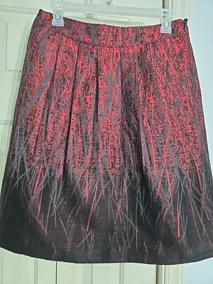 Falda lápiz plisada con estampado negro/rojo Grace Elements 8 metal gótico Foto 1 de 4