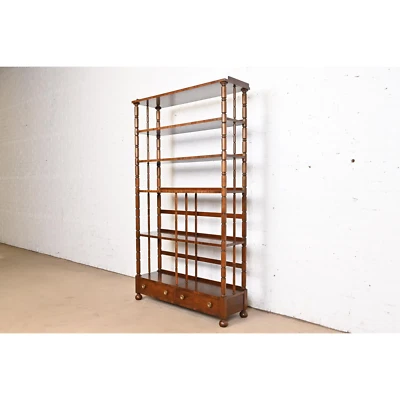 Baker 家具英国摄政雕刻红木 Étagère、书柜或墙壁单元 — 第 1/4 张图片