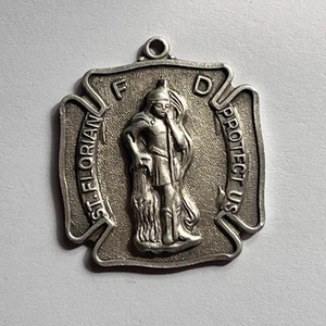 VTG. Sterling Silver St Florian Firefighter Protection Medal Medallion Pendant - Picture 1 of 12
