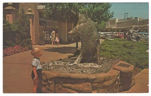 Wild Boar Good Luck Fountain Kansas City Missouri Country Club Plaza Postcard - Picture 1 of 2