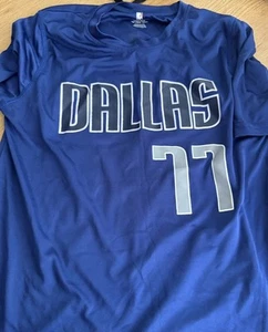 Youth Large 14/16 Luka Doncic Mavericks Tee - Picture 1 of 2