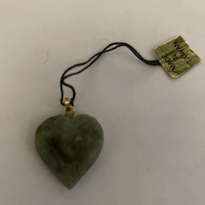 1912-1949 schöner alter echter grüner Jade Herz Anhänger Taiwan Republik China - Bild 1 von 8