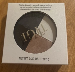 TIGI  SMOKY HOT High Density Quad Eyeshadow - Picture 1 of 4