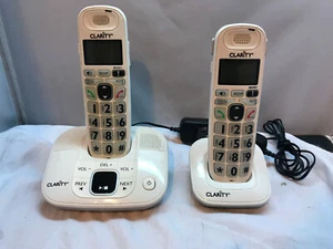 Clarity D712-2 Moderate Hearing Loss Cordless Phone w D702HS Expandable Handset - Picture 1 of 5