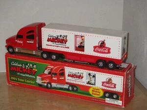 Coca-Cola 2004 Tour Carrier Edición Limitada Coleccionable Mickey 75 Inspiraciones - Imagen 1 de 6