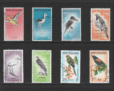 NEW ZEALAND  SCOTT B57 - B64 USED SETS - 1959/1962 SEMI-POSTAL ISSUE - BIRDS - Image 1 of 2