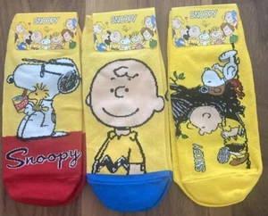 Three (3) pairs - PEANUTS - Womens Ankle Socks - Snoopy Charlie Brown Size 5-10 - Picture 1 of 8