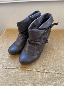 Steve Madden Madden Girl Brown Chelsea Boots Heels Booties Womens Sz 8 - Picture 1 of 12