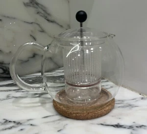 Bodum Clear Glass Teapot with Tea Press, 4-cup size - Picture 1 of 9