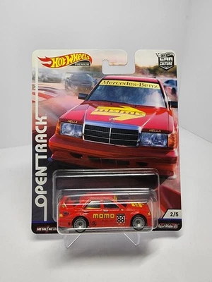 Hot Wheels Premium Car Culture 2018 pista abierta Momo Mercedes Benz 190E 2,5 nuevo en paquete Foto 1 de 4