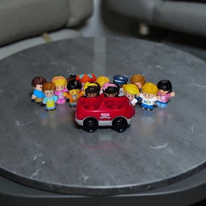 13 Fisher Price Little People Figures Chris Koby Dad Eddie Sonya Lee & Car B18 - Picture 1 of 7