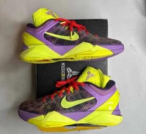 Size 9  - Nike Zoom Kobe 7 IIV Supreme XMas Christmas XDR Bryant Gigi - Picture 1 of 6