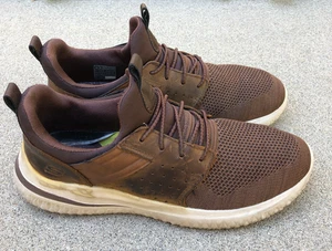 SKECHERS Delso 3.0 Cicada Shoes Men's 9 Brown Lace Up 210238 - Picture 1 of 10
