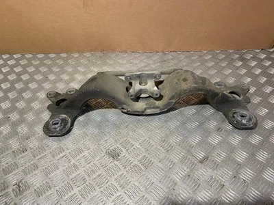 Soporte de montaje de caja de cambios Audi A4 S4 B7 8E 8H 2007 8E0399263AQ VSD8288 Foto 1 de 4