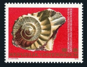 Austria 1032 dos sellos, MNH. Mi 1510. Museo de Historia Natural, 1976. Amonita. - Imagen 1 de 1