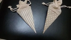 10 CONI PORTARISO YUTA NASCITA DECORAZIONE CONFETTI BOMBONIERA CONFEZIONE NOZZE - Foto 1 di 1