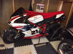 Ducati 1098R Troy Bayliss - Picture 1 of 8