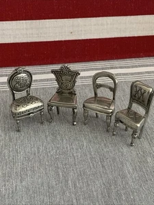 4 Miniatur Zinn Stuhl Tischkarten Halter Puppenhaus Möbel 4er Set - Bild 1 von 7