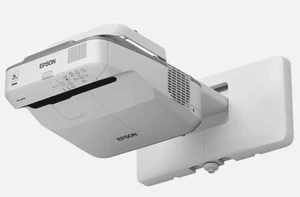 Projektor i lampa zapasowa Epson EB-685W - Zdjęcie 1 z 1