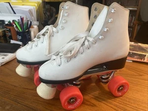 Weiße Sure-Grip Super X 4 Rollschuhe & Rollen - Größe Damen 6 - Bild 1 von 7