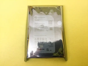 Seagate SkyHawk 8TB 7.2K SATA 6Gb/s 3.5'' Internal HDD ST8000VX004 New - Picture 1 of 2