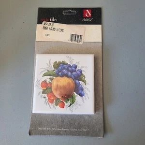 Vintage Daltile 4 x 4" Decorative Ceramic Tile Apple Strawberry Trim 1996 2 Pack - Picture 1 of 4
