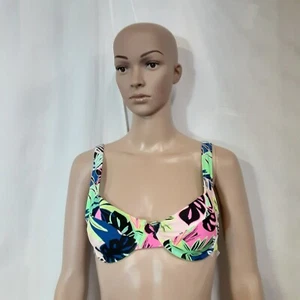 No Boundaries Junior S(3-5) Bikini Top Tropical Print NWT - Picture 1 of 4