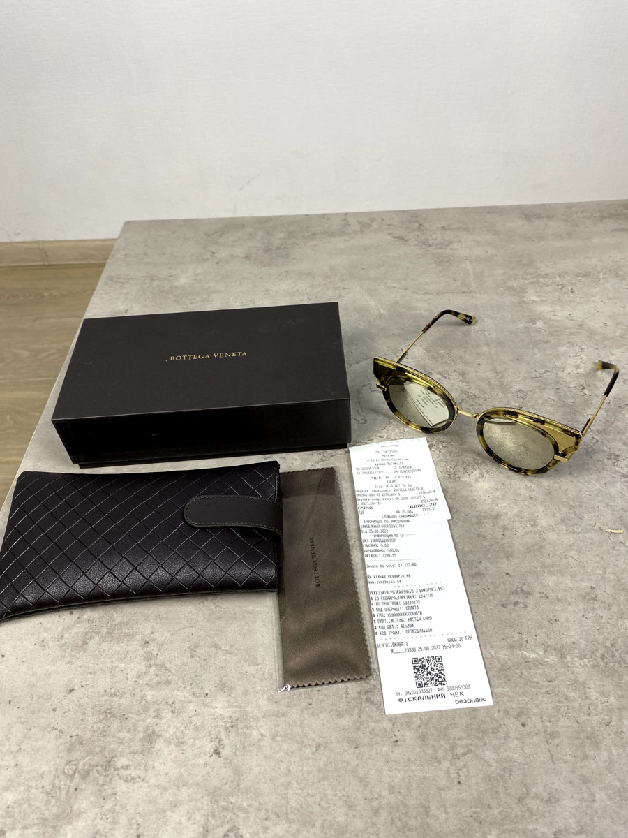 Bottega Veneta Cat Eye Mirrored Sunglasses for Women for