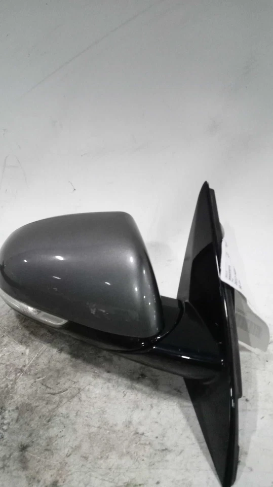 2017 KIA NIRO Right Door Mirror Assembly Grey Used OEM 628508 118K Miles - Image 1 of 3