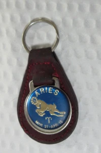 De colección. Llavero/llavero Astrology Aries años 70 cuero y metal - Imagen 1 de 3