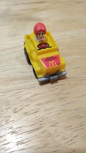 Ronald McDonald en Pull Back Car, juguete coleccionable restaurante McDonald's 1985 - Imagen 1 de 3