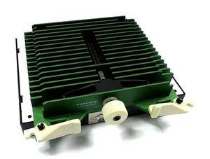 Intel Pentium III Xeon 700MHz Server Processor & Heatsink Assembly- 179616-004 - Picture 1 of 1