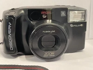 Fuji Discovery 2000 Zoom Date 35mm FILM Camera For Parts - Picture 1 of 9