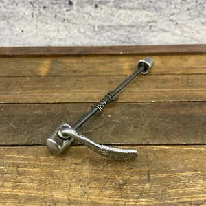 Vintage Campagnolo Rear Skewer 126 mm Curved Script QR Patent Eroica Patina - Picture 1 of 9