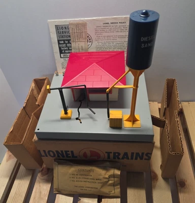LIONEL 415 DIESEL FUELING STATION - Image 1 of 4