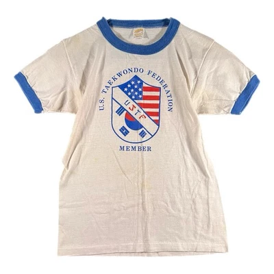 Camiseta gráfica vintage años 60 70 juvenil Federación de Taekwondo de Estados Unidos Hecha en Estados Unidos (grande) Foto 1 de 4