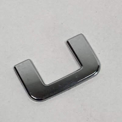 Subaru Impreza 1993-2001 emblema logotipo insignia letra 'U' puerta trasera cromada Foto 1 de 4