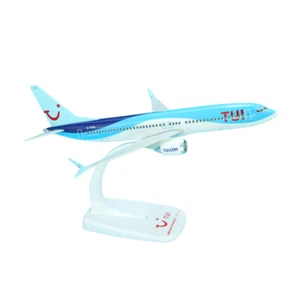 AeroClix TUI Boeing 737 MAX 8 G-TUML 'Malta' (1,000th Boeing 737 MAX) 1/200
