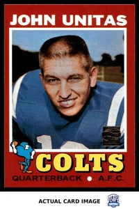 2000 Topps #1 JOHN UNITAS Colts HOF NM - Picture 1 of 4