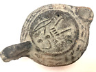 Lampe à huile vintage empire romain poterie avec soldat romain chasseur