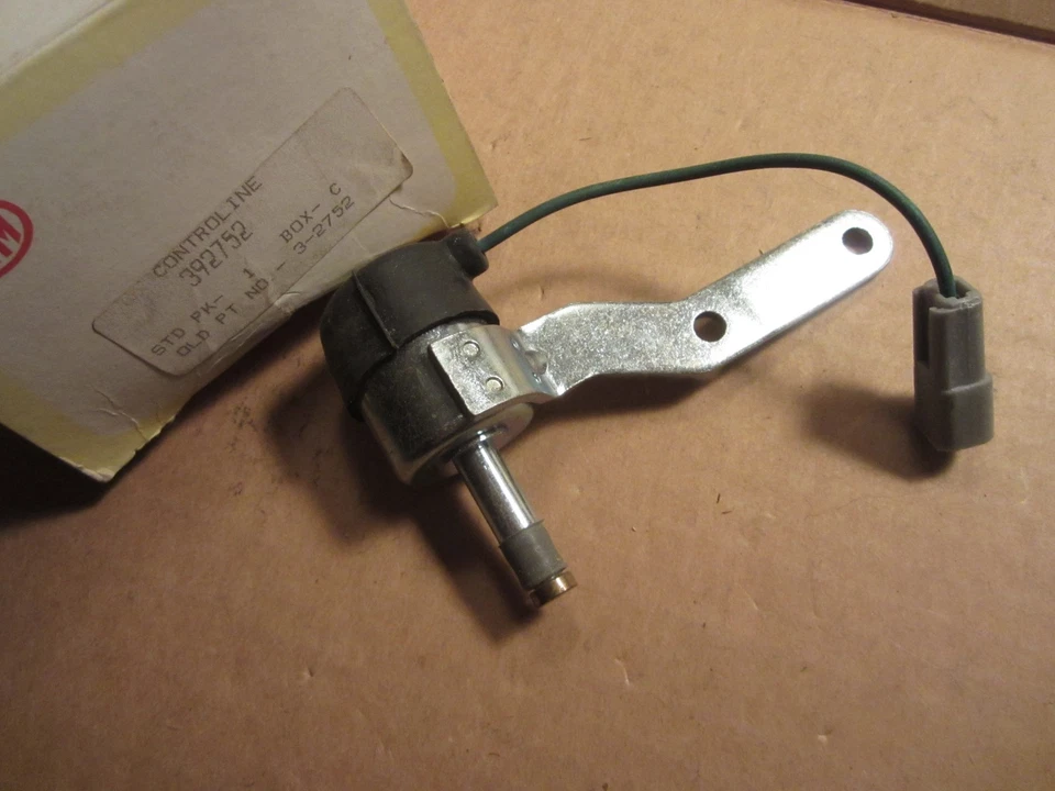 Chrysler Imperial Dodge Plymouth 1972 camión parada de ralentí solenoide 360 motor California  Foto 1 de 1