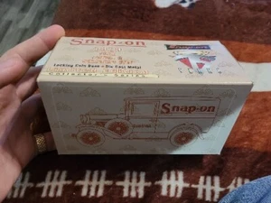 Snap-On 1/25 Scale Collector Series 1929 Ford Model A Delivery Van Diecast Bank - Picture 1 of 8